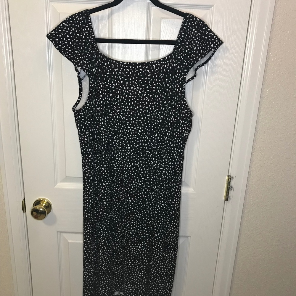 Black Midi dress with flutter sleeves size XL Tall